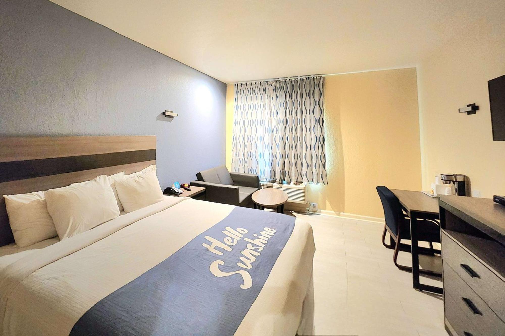 Days Inn By Wyndham Freeport Luaran gambar