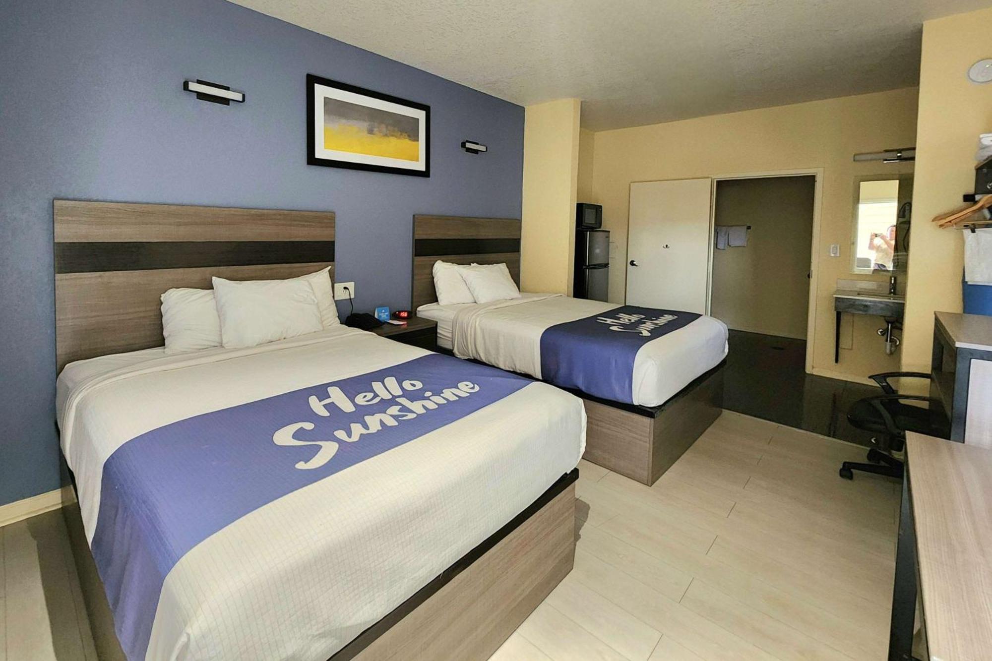Days Inn By Wyndham Freeport Luaran gambar